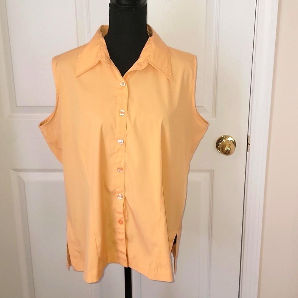 DCC Woman Sleeveless Top in Salmon